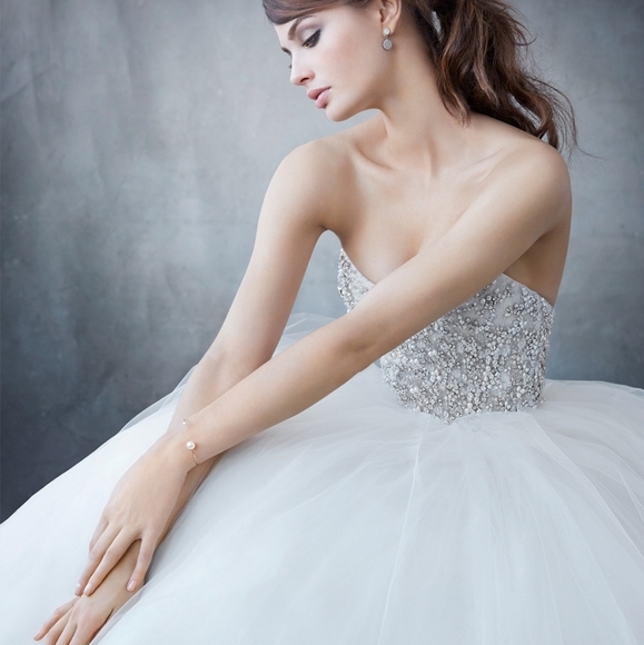 Lazaro Wedding Ball Gown - Picture 3 of 15